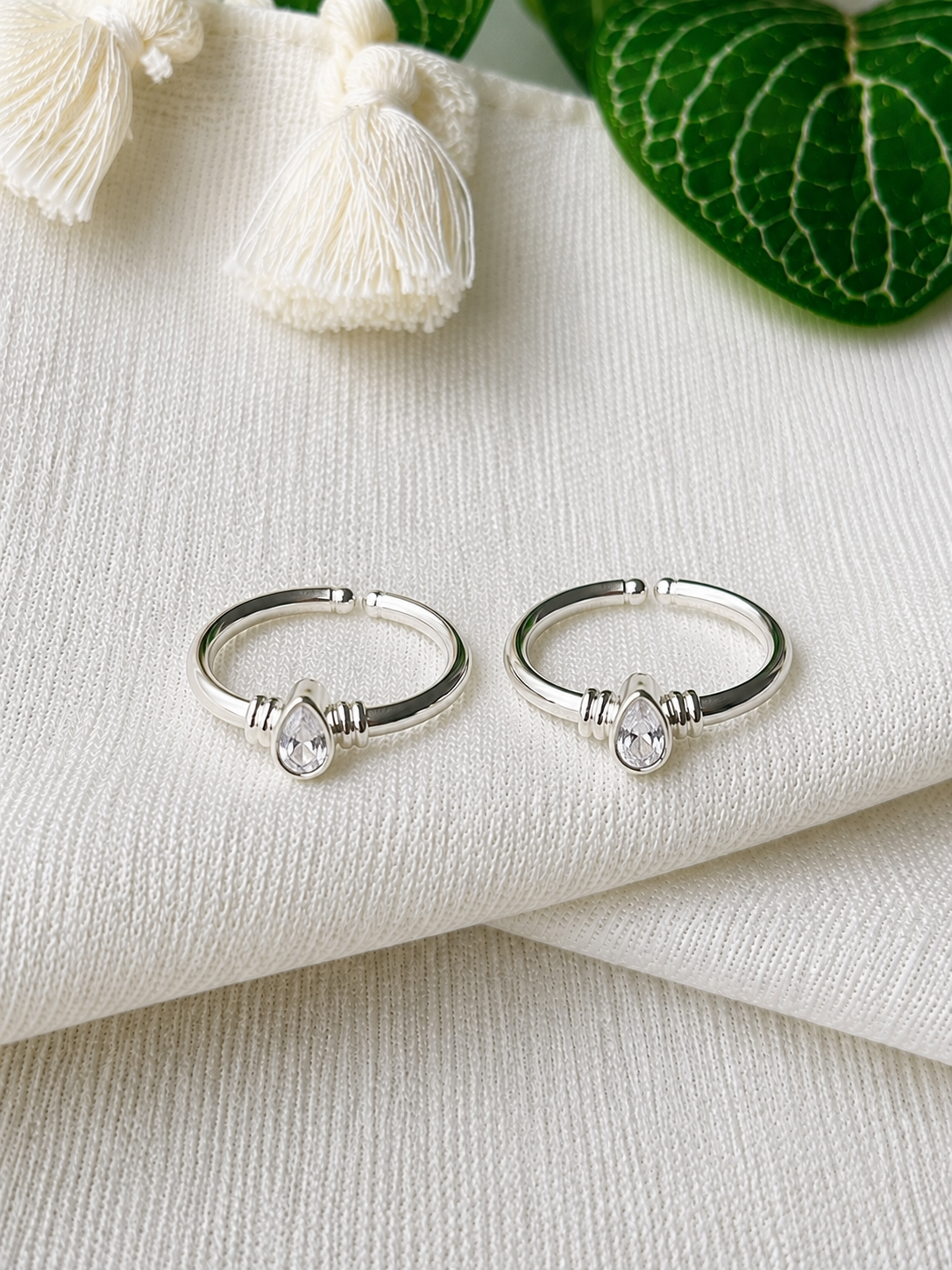 Leela • லீலா • 925 Silver Toe Rings