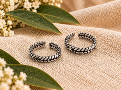 Izhai • இழை • 925 Silver Toe Rings