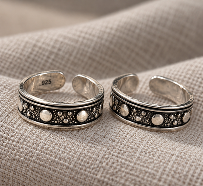 Thaaragai • தாரகை • 925 Silver Toe Rings