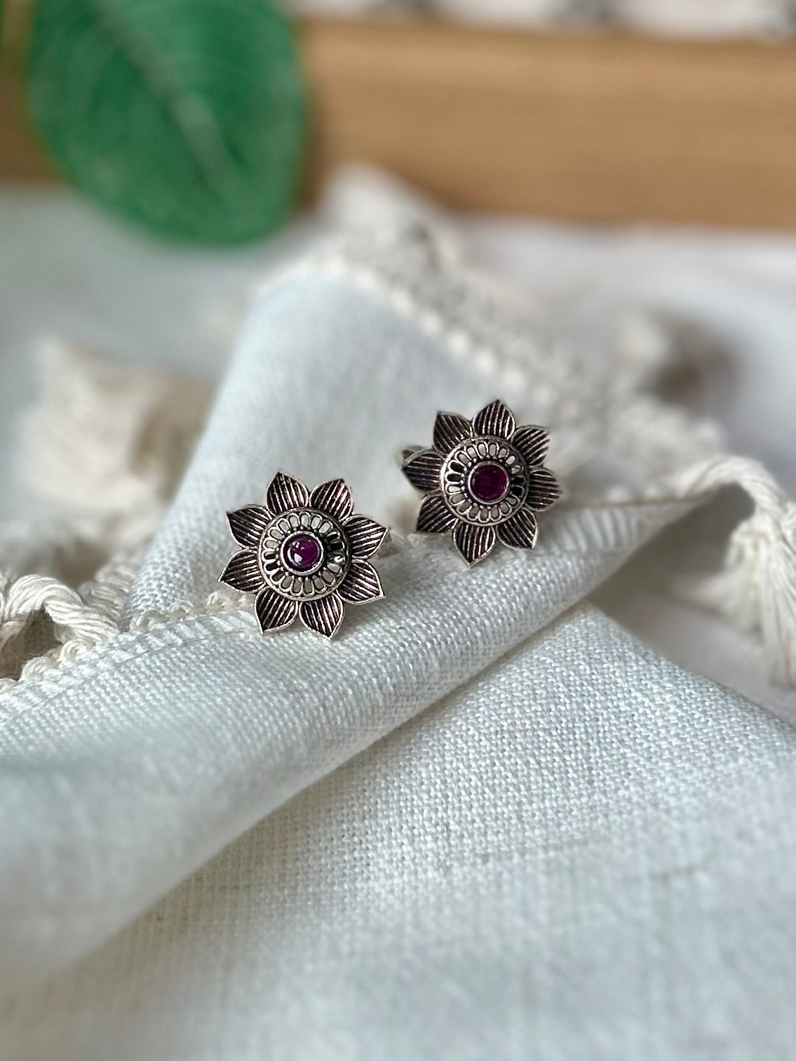 Suryakaanthi • Sunflower Toe Rings - 925 Silver