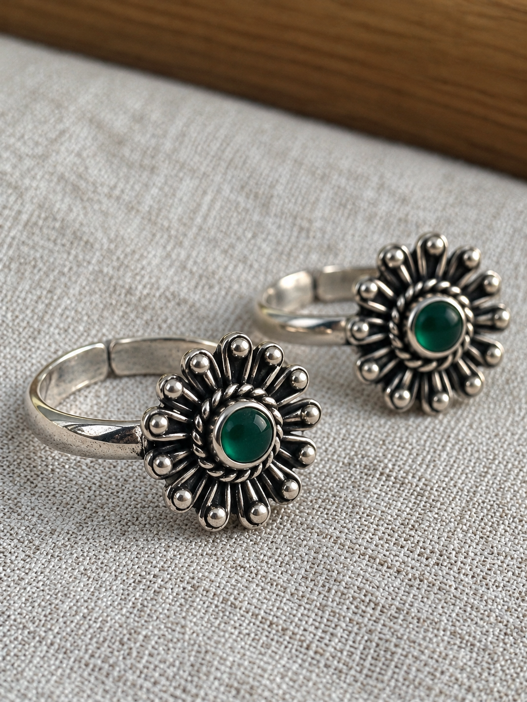 Sudarvizhi • சுடர்விழி • 925 Silver Toe Rings