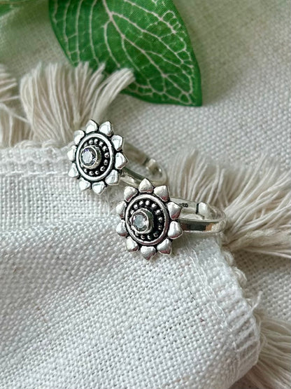 Samandhi • Marigold Toe Ring • 925 Silver