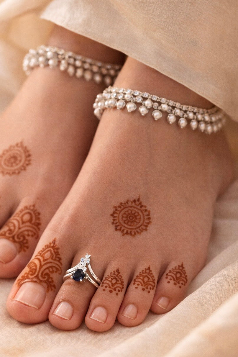 Vaanmathi • வாண்மதி • 925 Silver Toe Rings