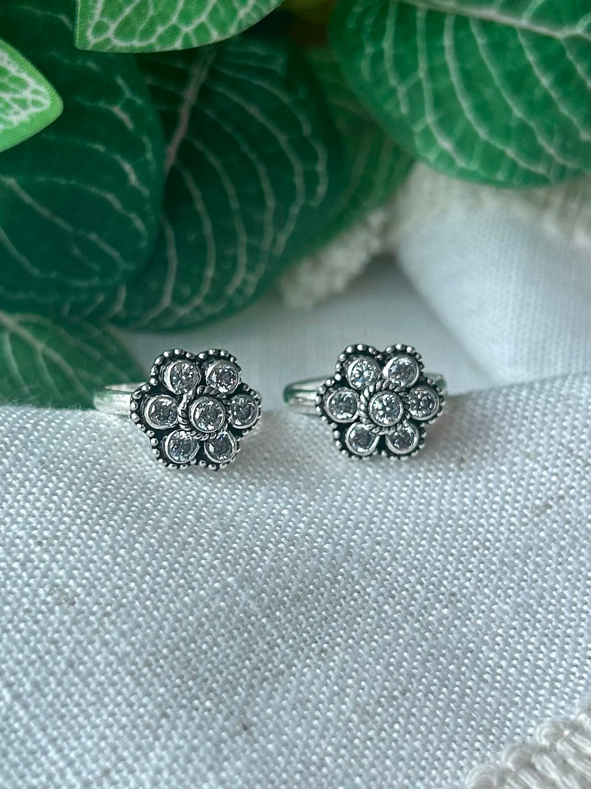 Malliswari • மல்லீஸ்வரி • 925 Silver Toe Rings