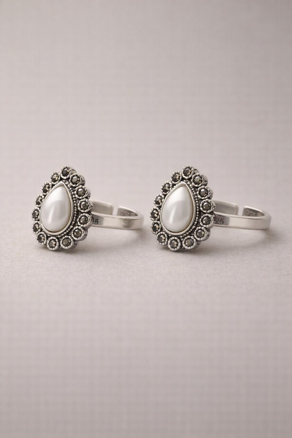 Mazhaithuli • மழைதுளி • 925 Silver Toe Rings