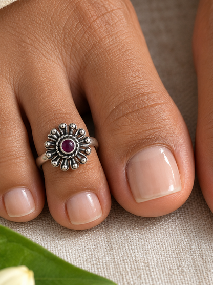Sudarvizhi • சுடர்விழி • 925 Silver Toe Rings