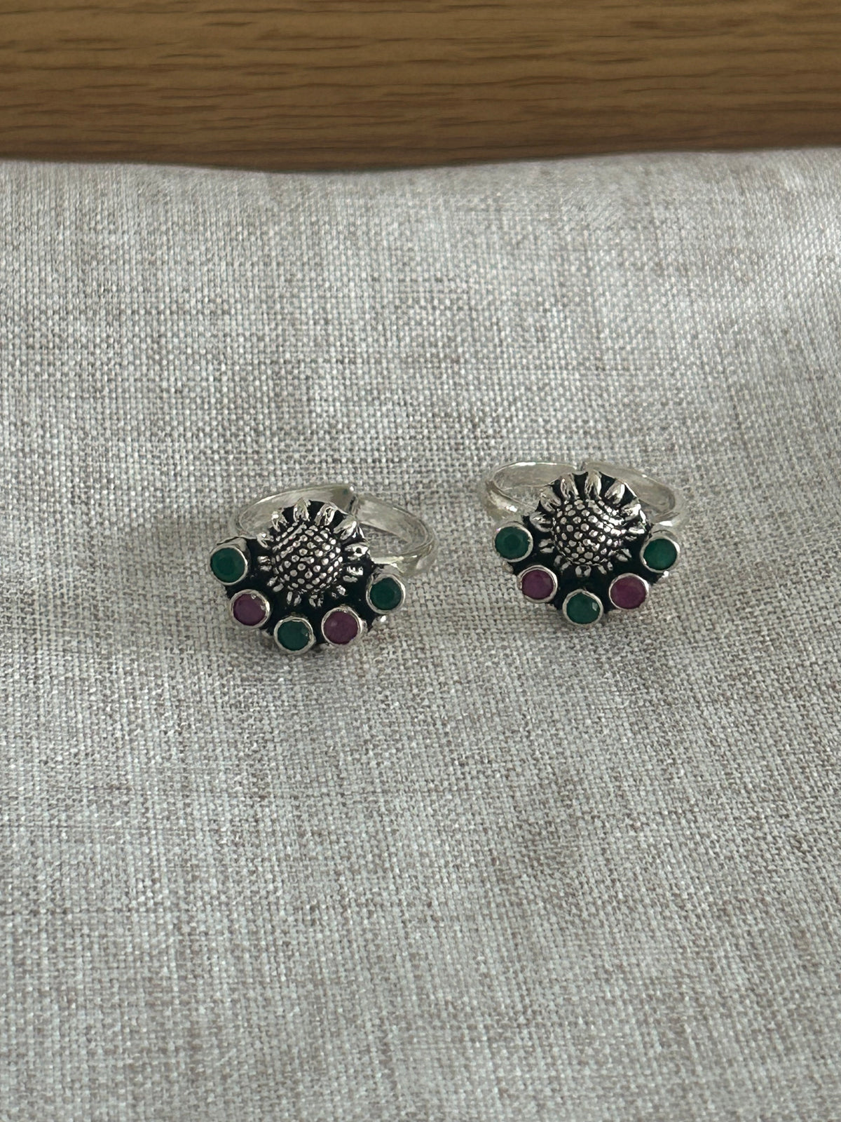 Anasi • அனாசி • 925 Silver Toe Rings