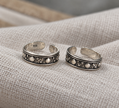 Thaaragai • தாரகை • 925 Silver Toe Rings