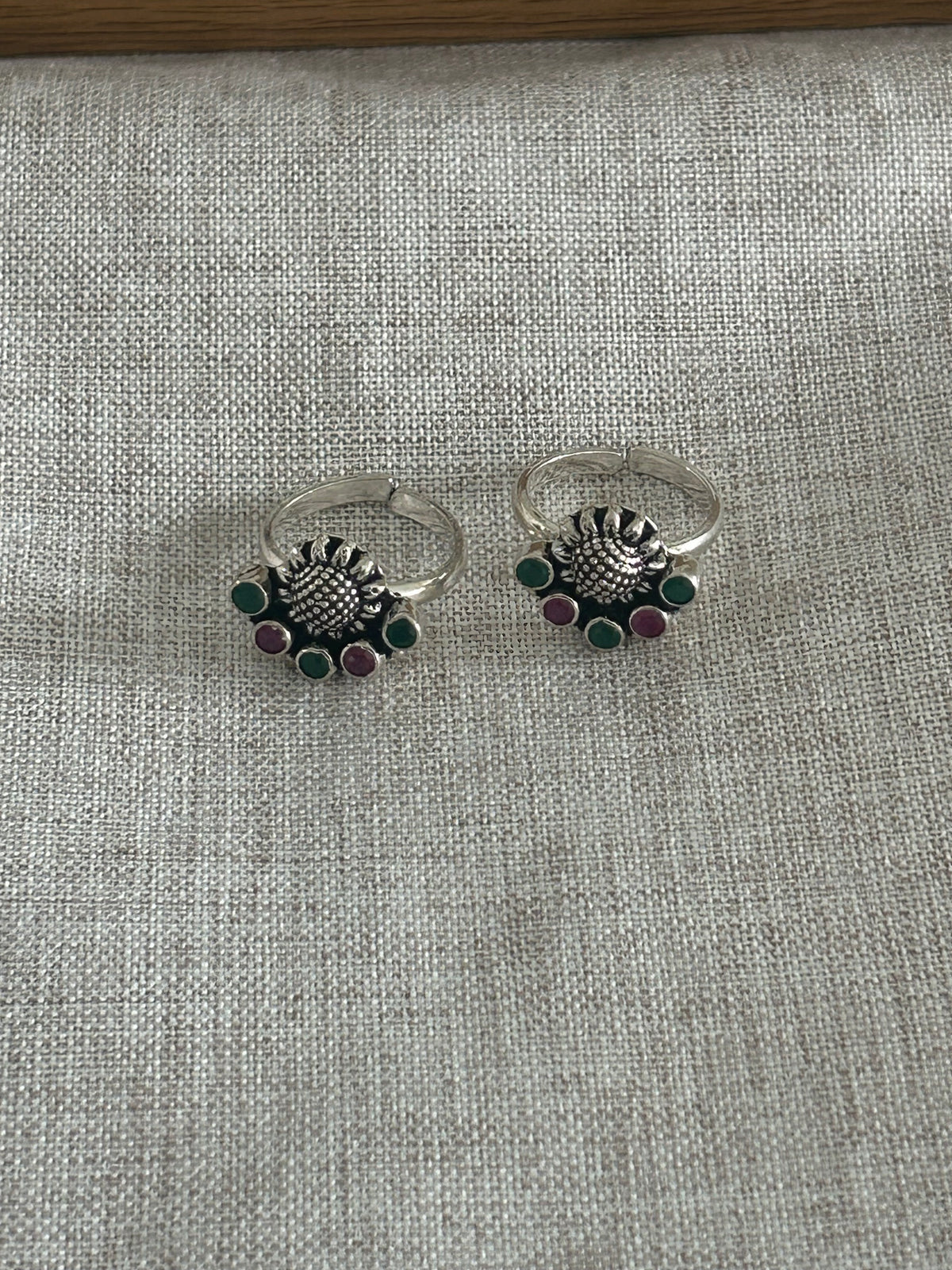 Anasi • அனாசி • 925 Silver Toe Rings