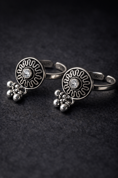 Kathirini • கதிரினி • 925 Silver Toe Rings