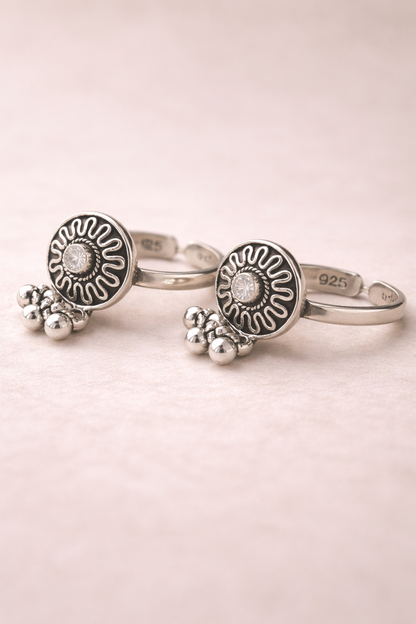 Kathirini • கதிரினி • 925 Silver Toe Rings