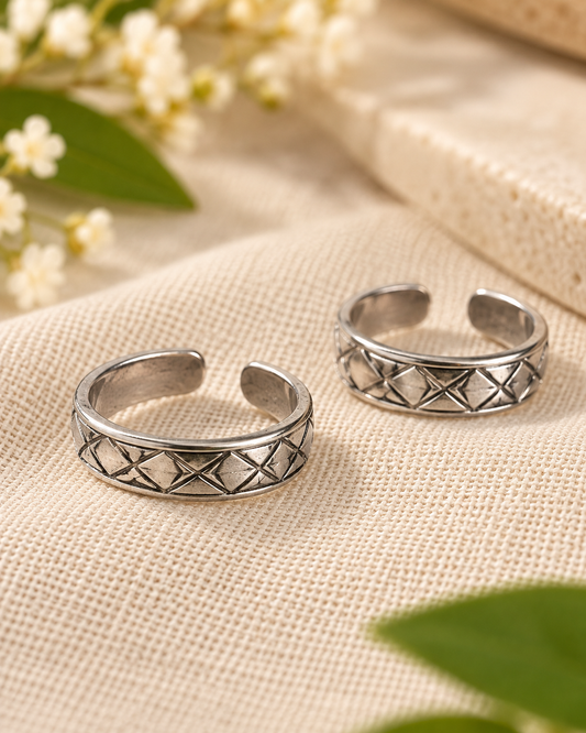 Vairam • வைரம் • 925 Silver Toe Rings